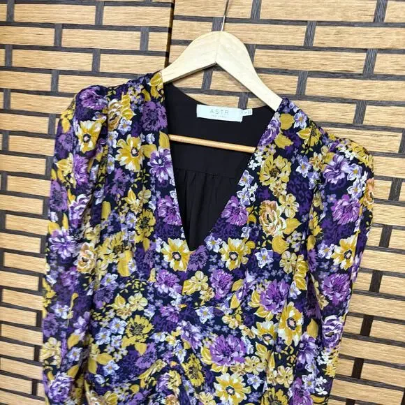 ASTR The Label Purple Floral Dress Size small - Picture 3 of 7